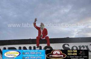 Papai Noel fez a alegria da criançada na Praça da Vila São Pedro