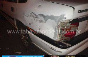 Casal fica ferido ao bater moto em carro parado na Vila São Pedro