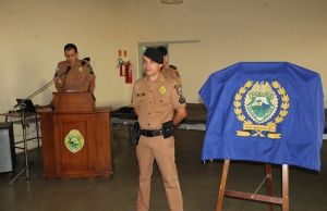 POLICIAL QUE SALVOU CRIANÇA ENGASGADA COM TAMPINHA DE GARRAFA É HOMENAGEADO NO 2º BPM