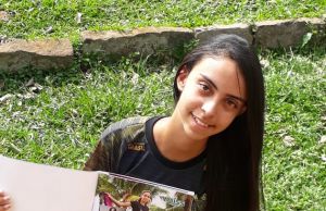 Adolescente Jacarezinhense estampa capa da revista Miss Magazine