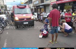 Idoso é atropelado por moto no centro de Jacarezinho