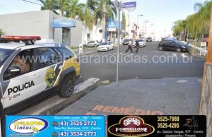 Motorista atropela idoso e foge do local sem prestar socorro no centro de Jacarezinho.