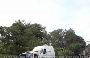 Policia Militar realiza fiscalização de trânsito na Curva da Garapeira