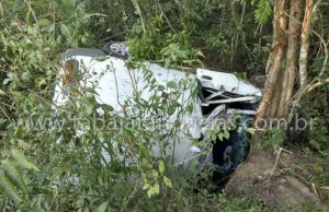 Motorista morre em acidente na PR 218 próximo a Ribeirão do Pinhal.