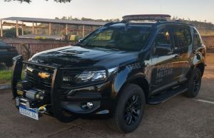 2º BPM de Jacarezinho recebe três novas viaturas policiais do governo do estado