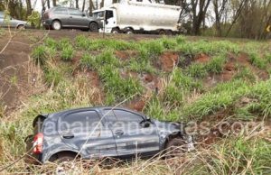 Professora platinense sai ilesa de acidente na BR 153.