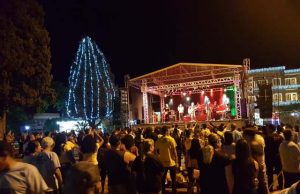 6ª Marcha para Jesus atrai centenas de fiéis em Jacarezinho.
