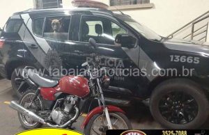 Policia Militar recupera moto furtada antes da vitima saber do furto em Jacarezinho.