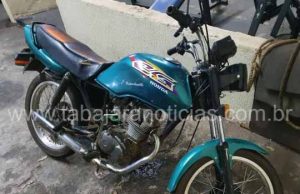 Menor conduzindo moto foge de abordagem, sofre queda e é pego pelos Policiais em Jacarezinho.