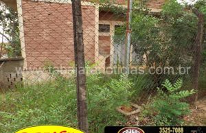 População reclama de abandono de prédio do antigo posto de saúde da vila Prestes em Jacarezinho.