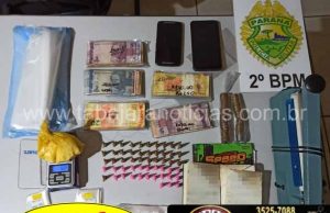 Casal é preso acusado de tráfico de drogas no Jardim Maria Estela em Jacarezinho.