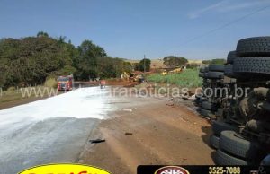 Motorista perde a vida ao tombar carreta na PR 092 entre Santo Antonio e Barra do Jacaré.