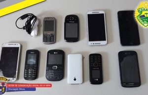 Policia realiza bate grade e apreende celulares na cadeia Publica de Cambará.