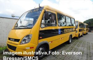 Cambará recebe ônibus escolar destinado por Rubens Bueno.