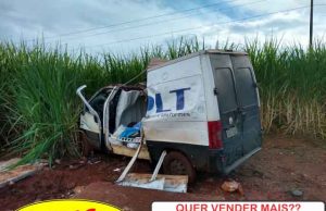 Acidente com van deixa três feridos, dois deles em estado gravíssimo na PR 341 entre Jacarezinho e Cambara.