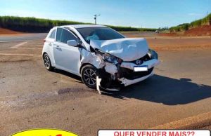 Acidente envolvendo dois carros deixa duas pessoas feridas no trevo de acesso a Dacalda na PR 431.