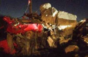 Motorista catarinense morre em mais um grave acidente na PR 092 desta vez envolvendo três carretas próximo a Andirá.