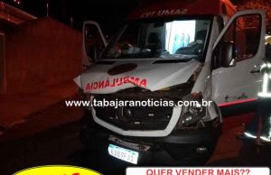 Acidente entre ambulância do SAMU e carro deixa quatro feridos entre eles dois socorristas em Jacarezinho.