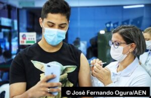 8 milhões de paranaenses iniciaram a imunização contra a Covid-19, 92% da população adulta.