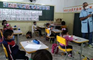 Ribeirão Claro retoma projeto ribeirão claro sorridente nas escolas.