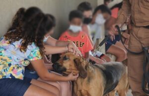 2º BPM RECEBE VISITA DO ABRIGO DE JACAREZINHO.