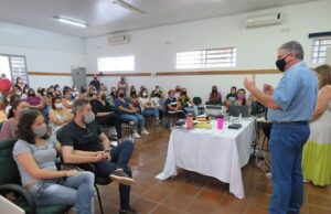 Ribeirão Claro promove escolha de vagas para início do ano letivo.
