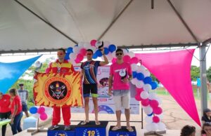 Atletas de Jacarezinho fazem bonito em prova de Triathlon em Presidente Epitácio.