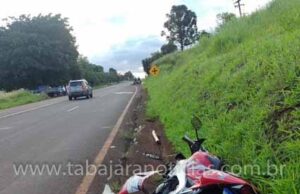 Condutor socorrista do SAMU se envolve em acidente entre carro e moto na BR 369.