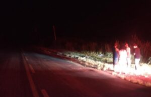 Mulher morre atropelada na PR 218 em Carlópolis, motorista fugiu sem prestar socorro.