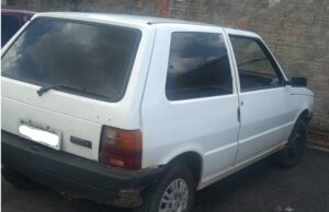 Motorista sem habilitação foge de abordagem mas é pego e tem carro apreendido pela PM Platinense.