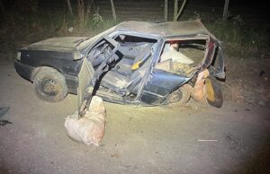 Acidente deixa uma jovem morta e outras três pessoas feridas na PR 218 em Carlópolis.