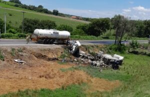 Motorista morre e outro fica ferido em mais um grave acidente, no mesmo local onde morreram quatro pessoas na PR-092.