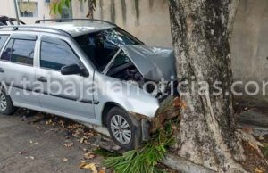 Mãe e filha ficam feridas em acidente no centro de Jacarezinho.