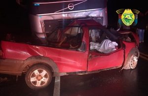 ACIDENTE! Jovem de 22 anos morre ao bater de frente com carreta na PR 092.