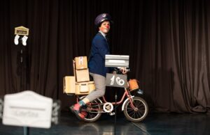 “O Carteiro” do Palhaço Ritalino de graça em Jacarezinho.