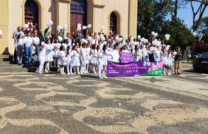 Caminhada do Meio-Dia Reúne diversas pessoas em Siqueira Campos, Jaboti, Carlópolis, Jacarezinho e Ribeirão do Pinhal no Dia Estadual de Combate ao Feminicídio.
