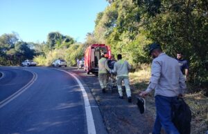 Dois acidentes simultâneos mobilizam bombeiros na PR-431, no trecho conhecido como Sete Voltas.