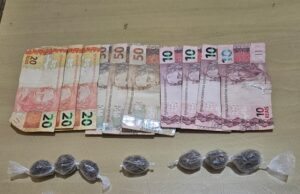 APREENSÃO DE DROGAS NO BAIRRO APARECIDINHO III RESULTA NA DETENÇÃO DE MENOR