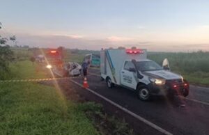 Tragédia: Seis pessoas morrem em acidente entre carro e ônibus no PR