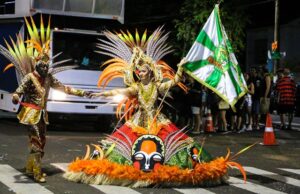 SETU investe R$ 400 mil no Carnaval de Jacarezinho Convênio reforça a importância cultural e turística do Desfile das Escolas de Samba e dos Blocos Carnavalescos