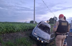Cinco pessoas ficam feridas em acidente na PR-422 em Wenceslau Braz