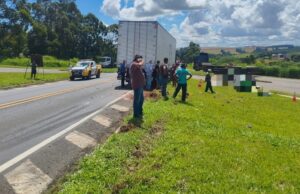 Acidente grave com ambulância deixa dois mortos e um ferido no Norte Pioneiro
