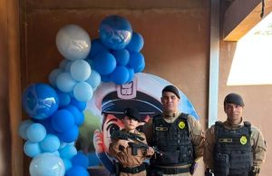 POLÍCIA MILITAR PARTICIPA DE FESTA DE ANIVERSÁRIO DE 5 ANOS DO MENINO ARTUHR.