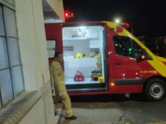 Três pessoas ficam feridas após atropelamento no centro de jacarezinho