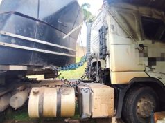 caminhão carregado de tijolos sai da pista e atinge casa na PR-090